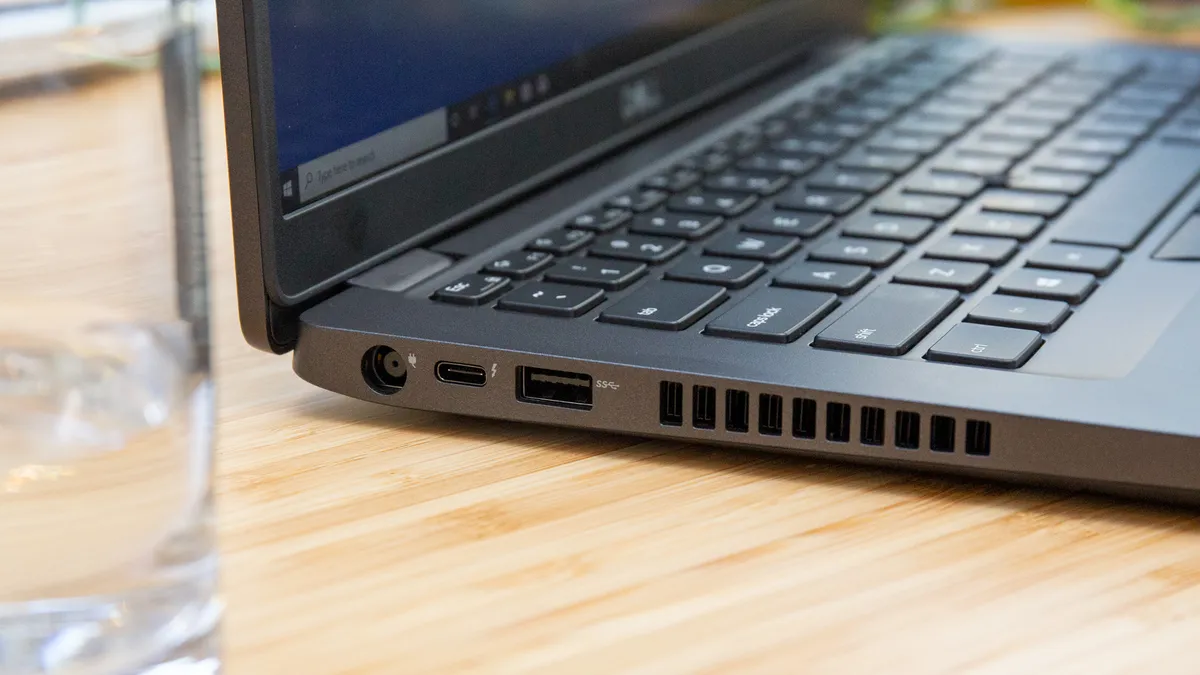 لپ تاپ استوک Dell Latitude 5400